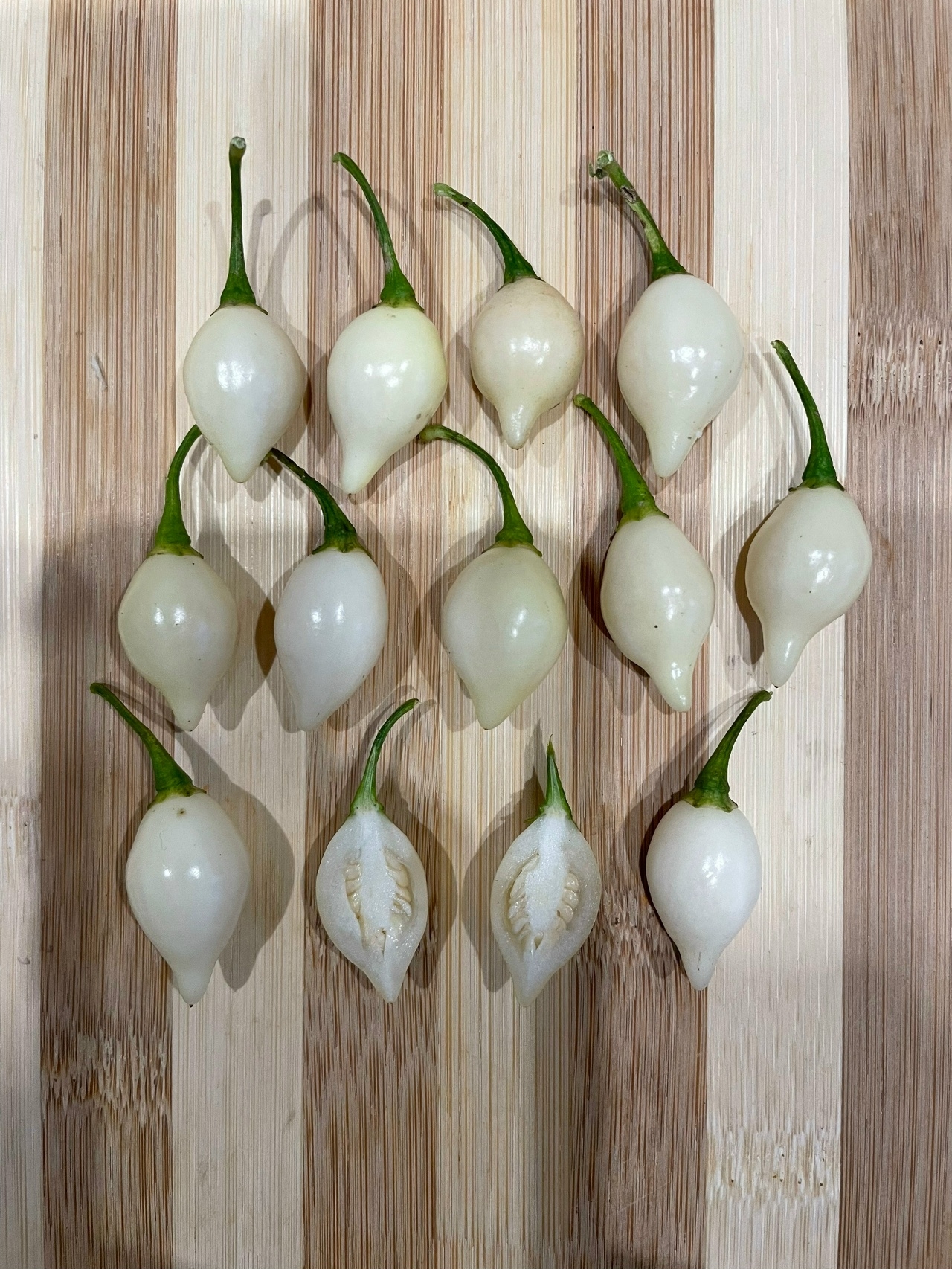 Семена острого перца Biquinho White